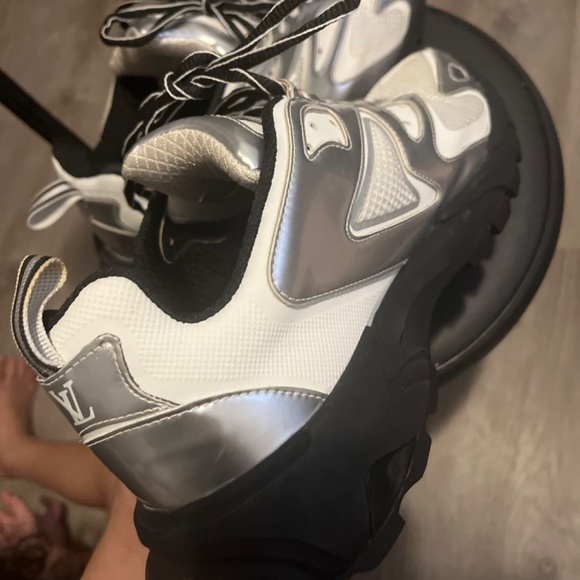 Louis Vuitton LV Runner Tatic - Picture 6 of 8